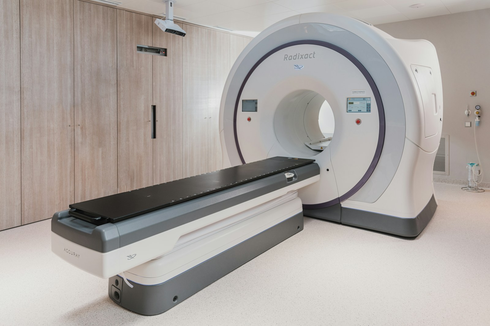 Medical diagnostic scanner